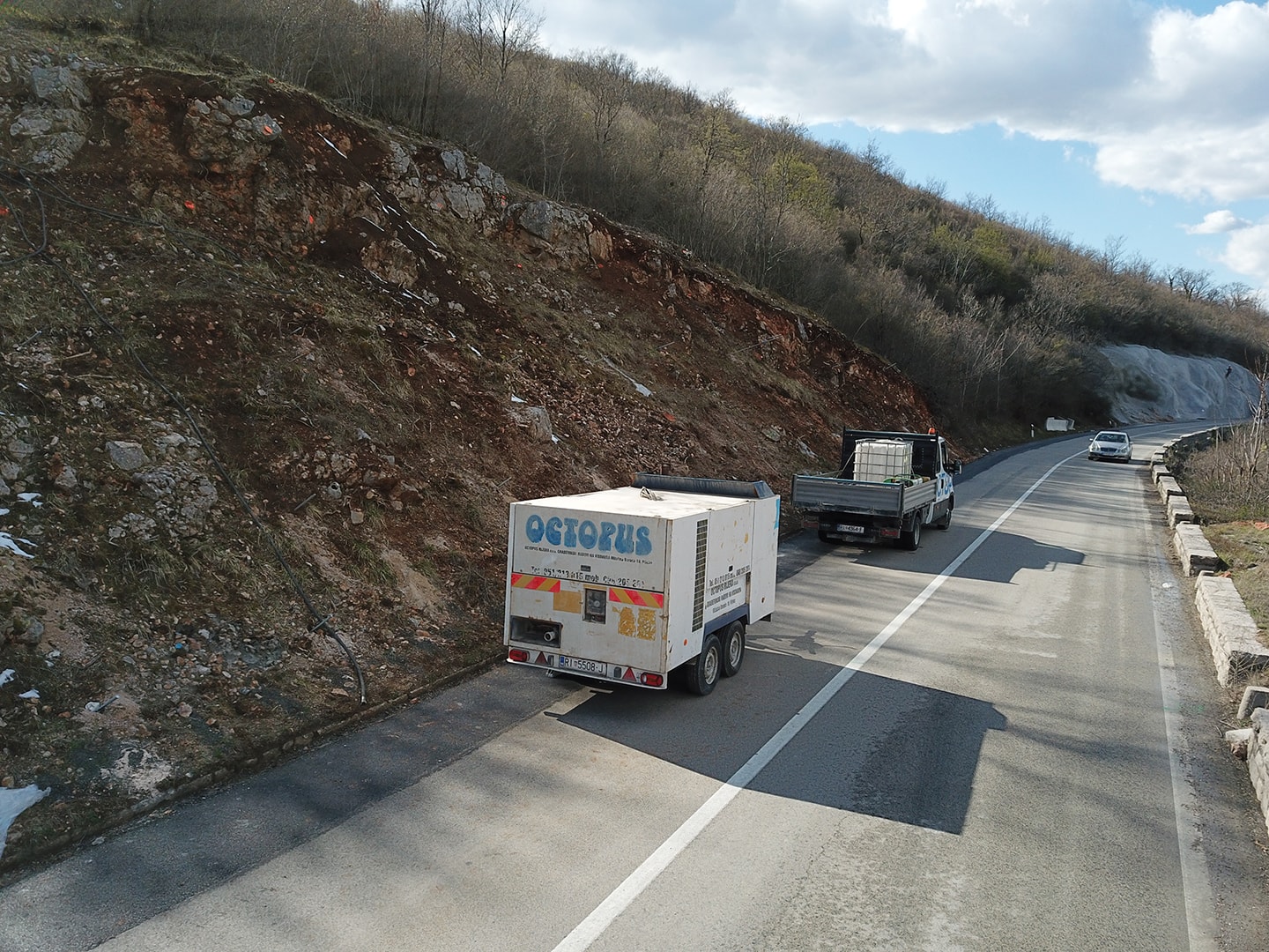 Sanacija nestabilnih pokosa na državnoj cesti oznake DC1, dionica Vrlika - Satrić u duljini 7 km na 11 pozicija - 12 - Octopus, Rijeka